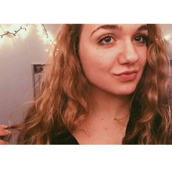 Meet your Posher, Nikki - Picture 1 of 1